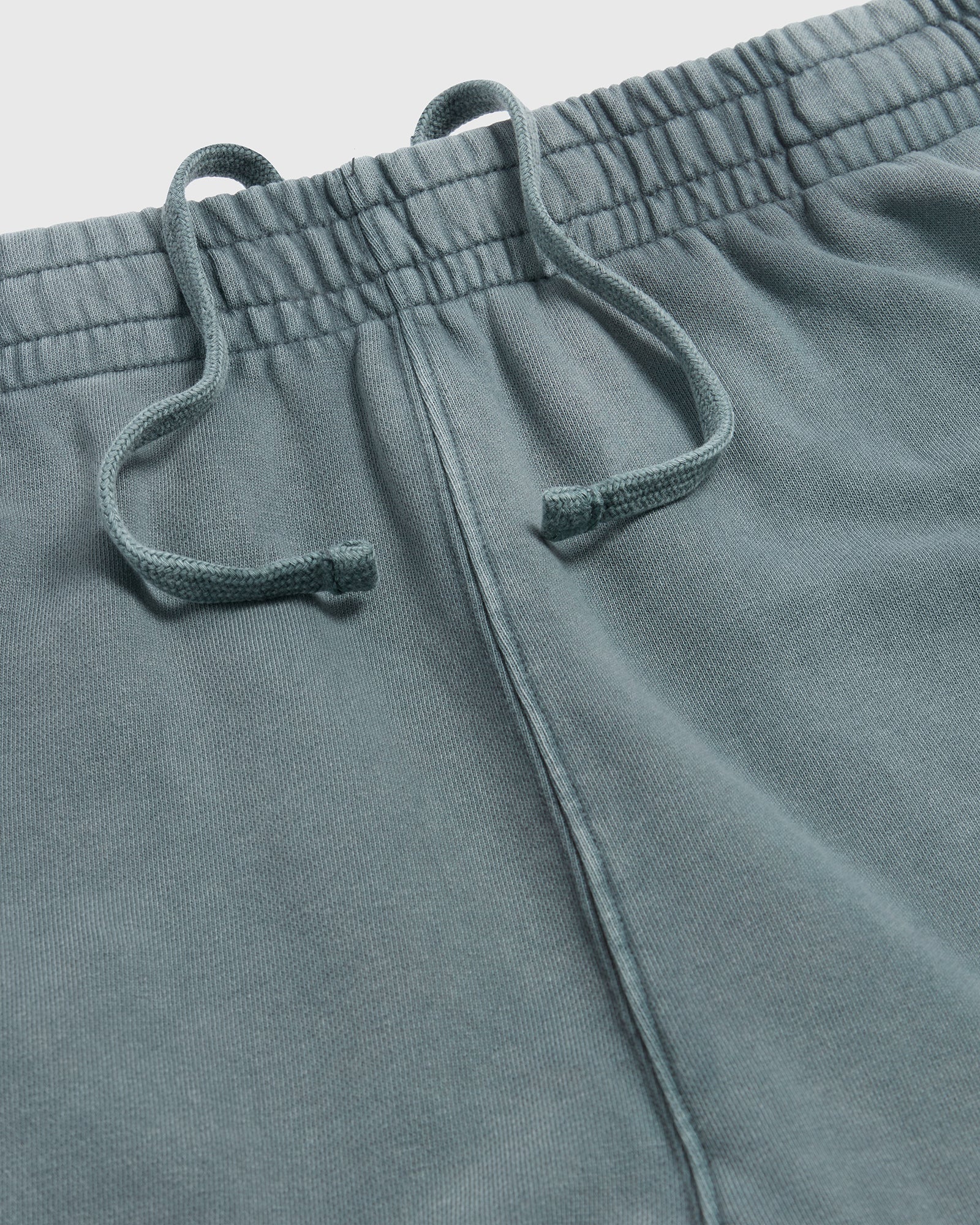 Muskoka Garment Dyed Relaxed Fit Sweatpant - Slate IMAGE #4