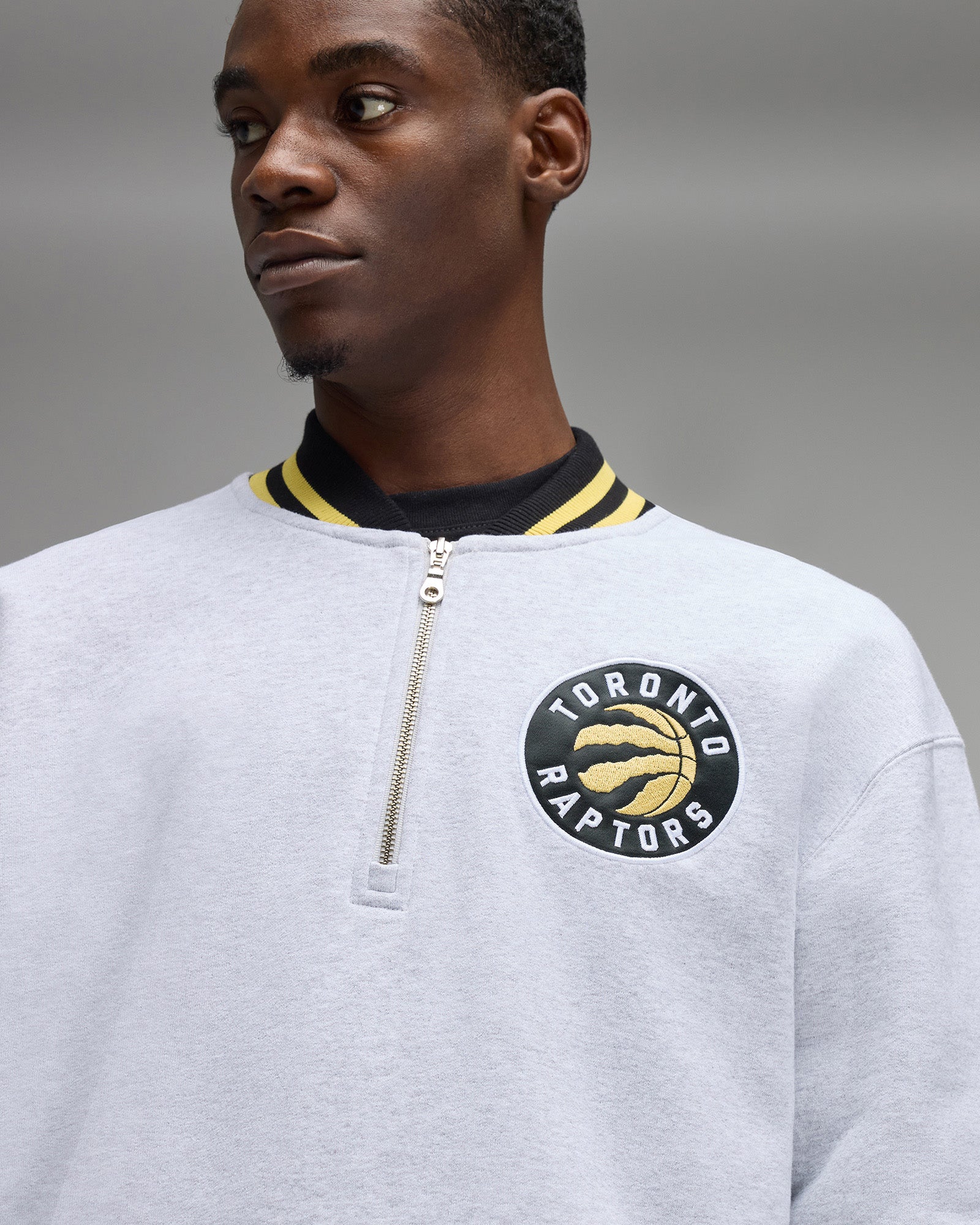 NBA Toronto Raptors Quarter-Zip Mockneck Sweatshirt - Ash Heather Grey IMAGE #7